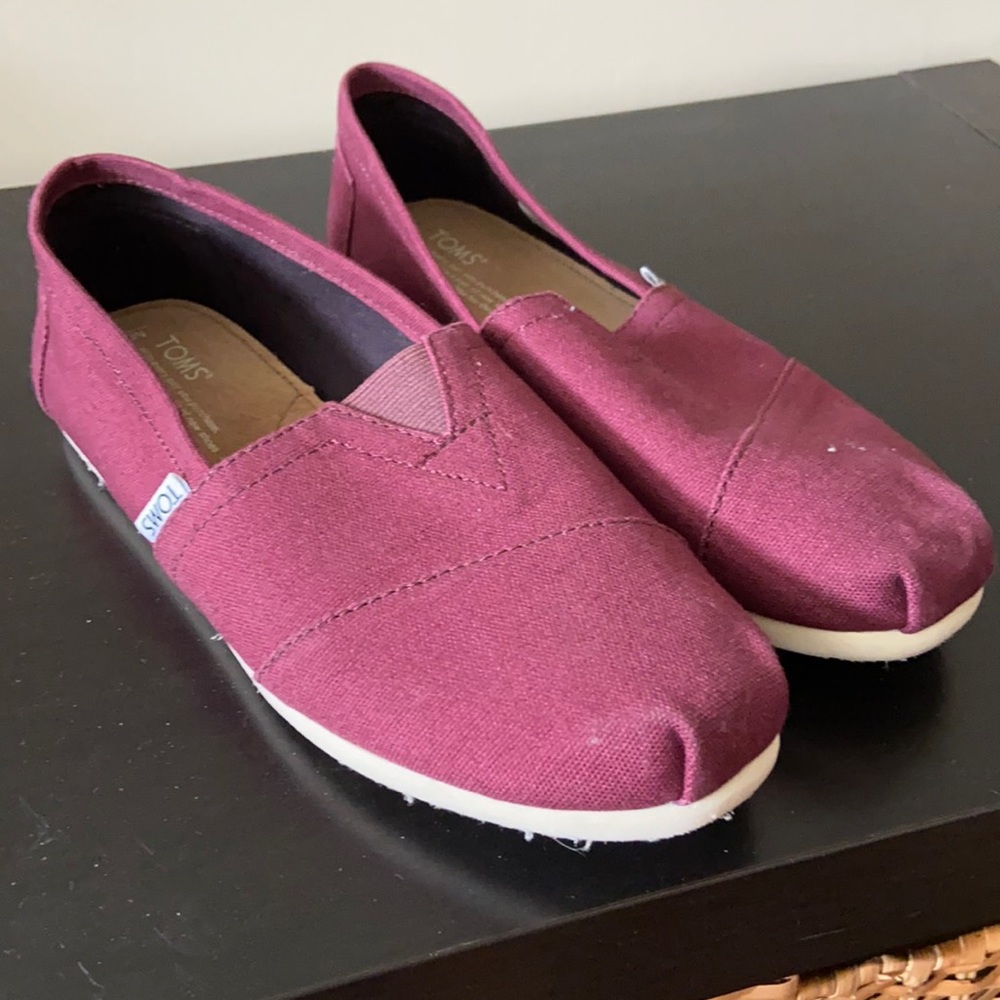 Authentic Toms shoes